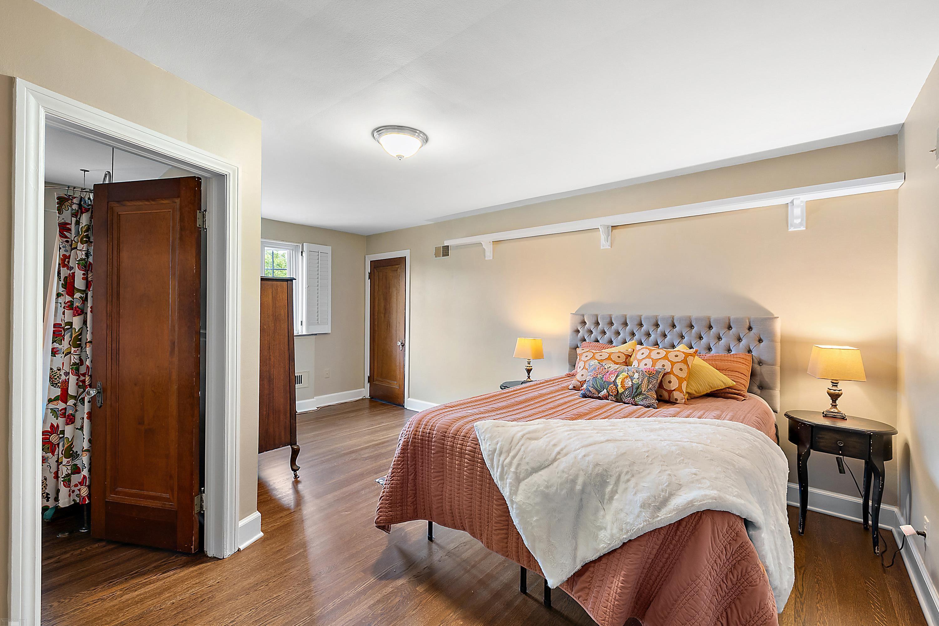 1104 Yorkshire Road Grosse Pointe, MI 48230 - Photo 45 of 69 Bedroom #4