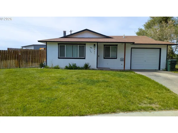 $310,000 | 280 Heather Drive, Stanfield, OR 97875