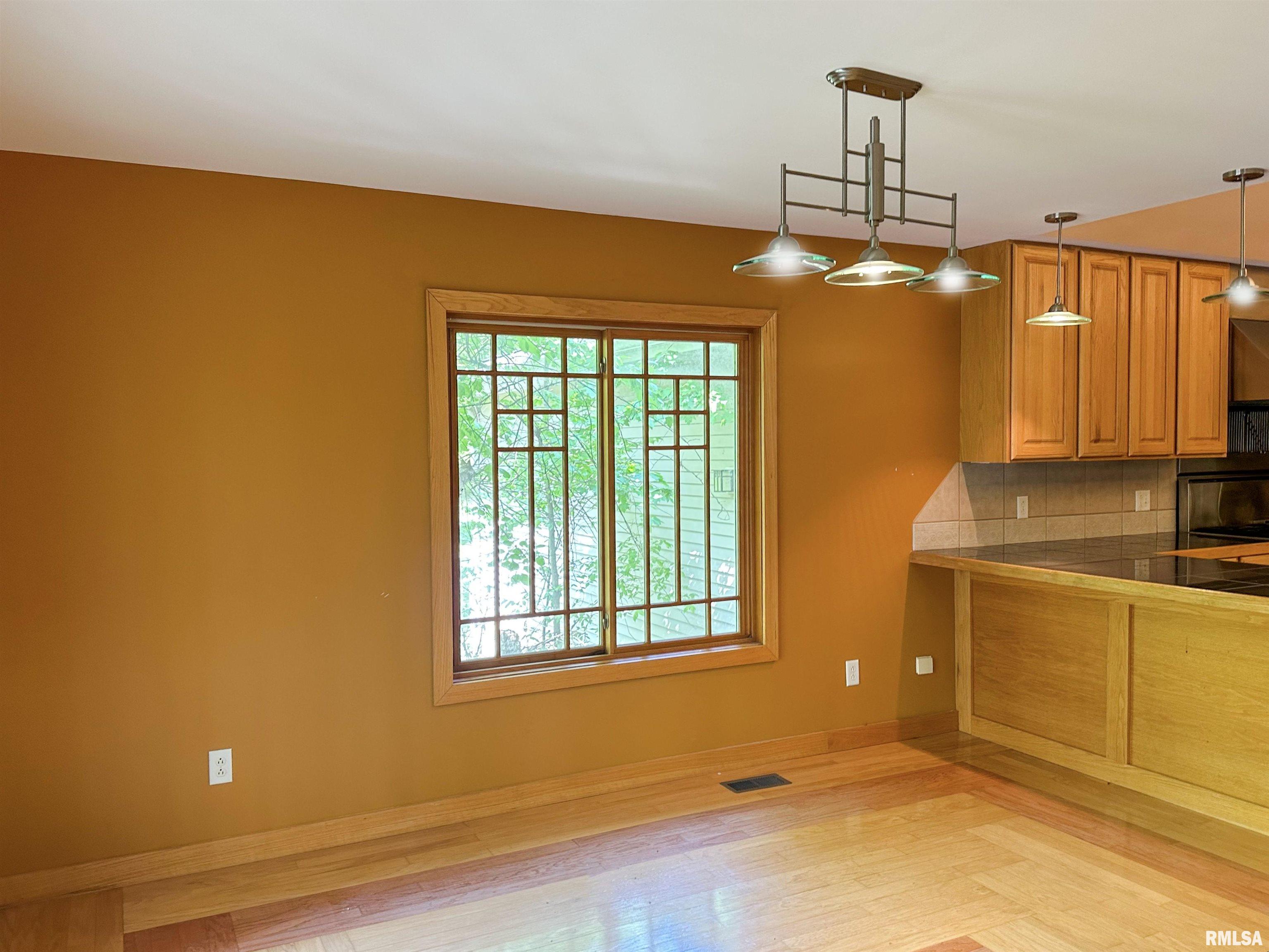 1000 Old Fairfield Road Mount Vernon, IL 62864 - Photo 19 of 43