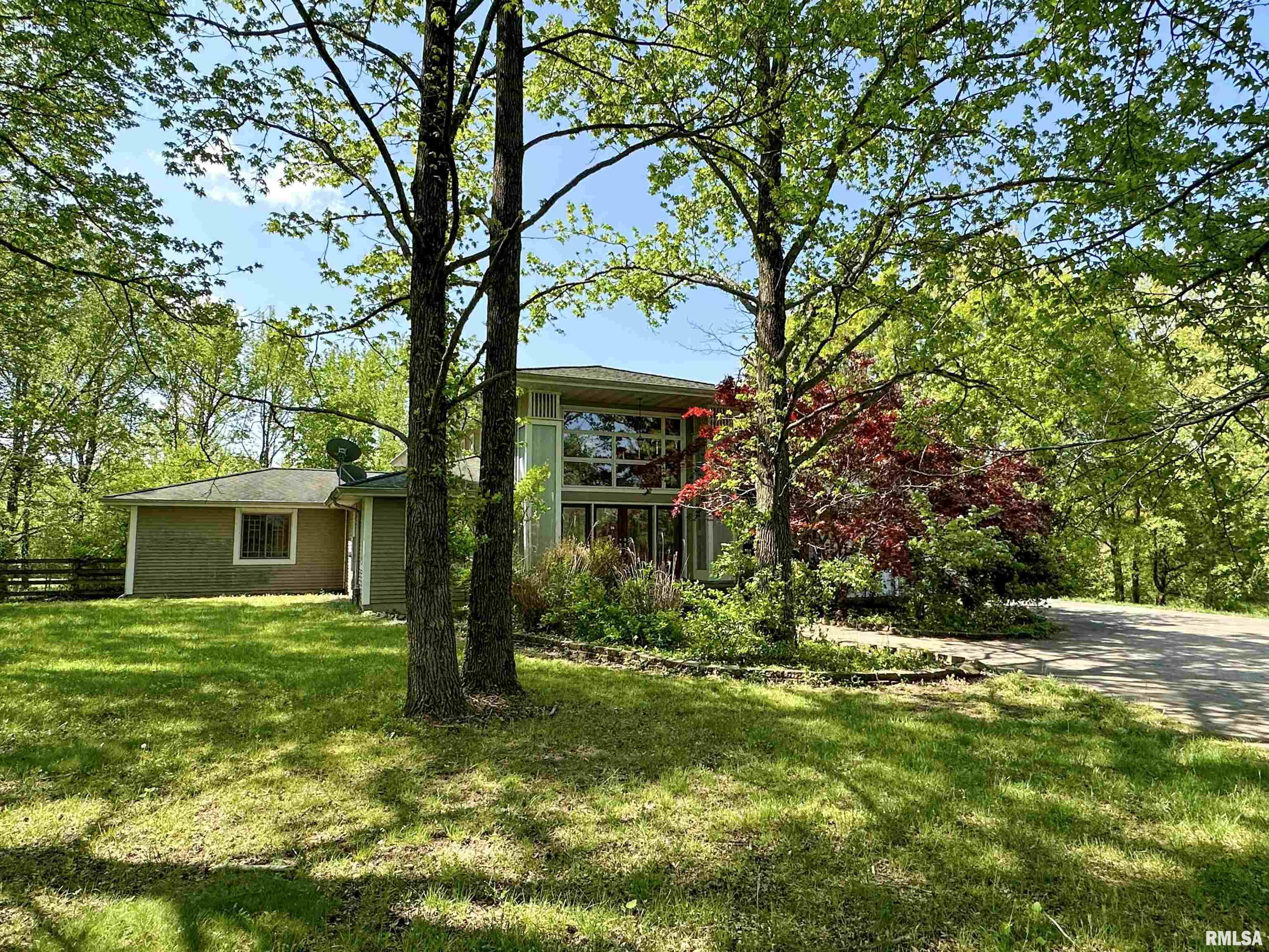 1000 Old Fairfield Road Mount Vernon, IL 62864 - Photo 2 of 43