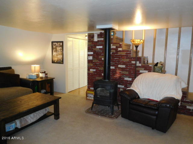 8217 Piedra Road Payson, AZ 85541 - Photo 12 of 18 Family room 2