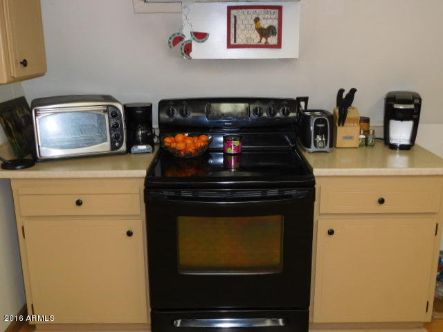 8217 Piedra Road Payson, AZ 85541 - Photo 8 of 18 Stove