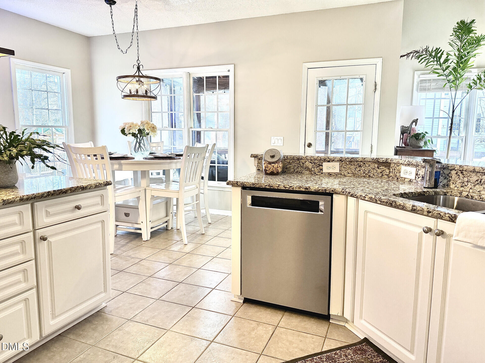 12200 Freemont Lane Raleigh, NC 27613 - Photo 17 of 43 12200FreemontLn_65721_17