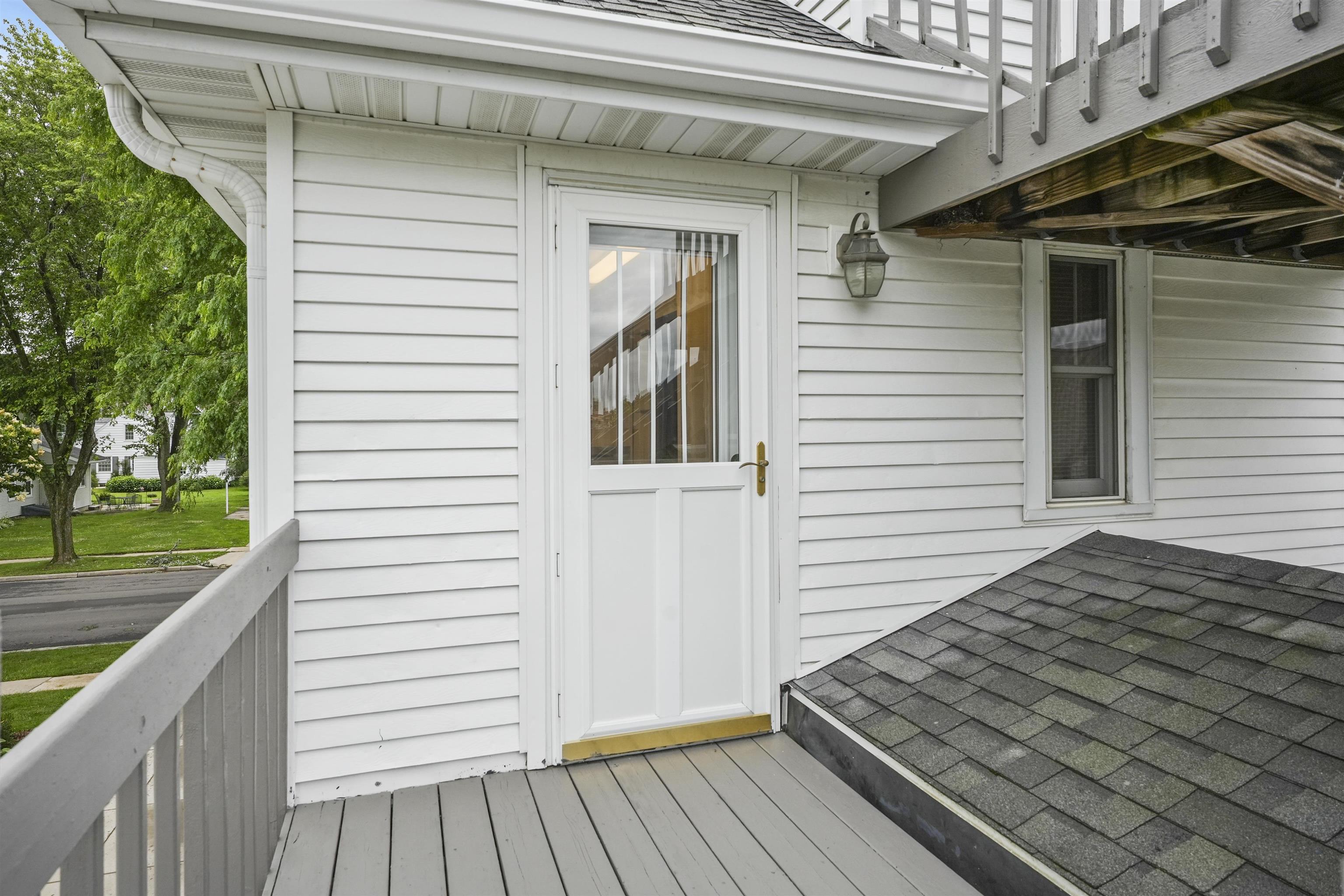 1812 Middleton Street Middleton, WI 53562 - Photo 32 of 76