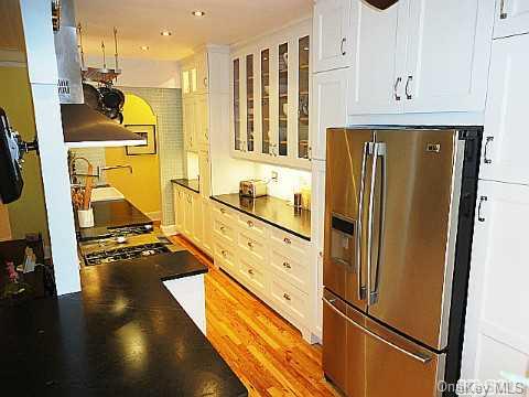 111-39 76th Road, Unit B9 Queens, NY 11375 - Photo 1 of 1 KITCHEN