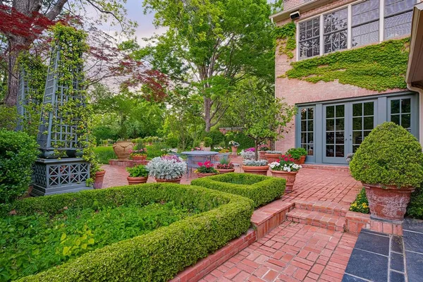 $9,600,000 | 5007 Seneca Drive, Dallas, TX 75209