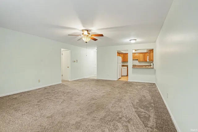 $135,000 | 820 Lincolnway West, Unit 211, Mishawaka, IN 46544