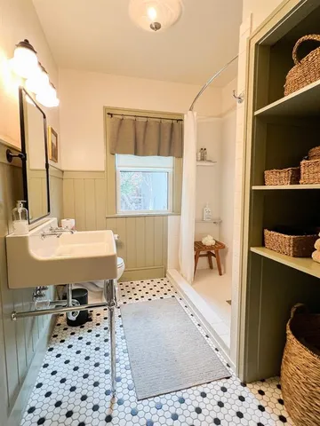 a bathroom with a bathtub