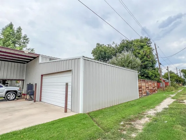 a view of outdoor space