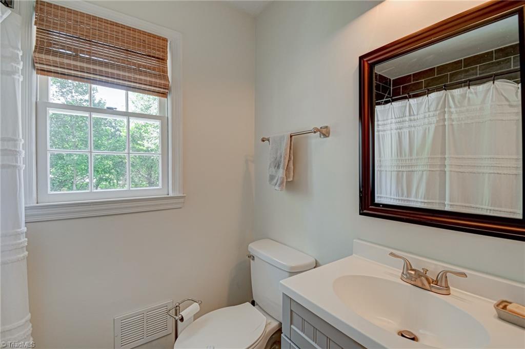 4210 Briarcliffe Road Northwest Winston-Salem, NC 27106 - Photo 23 of 43