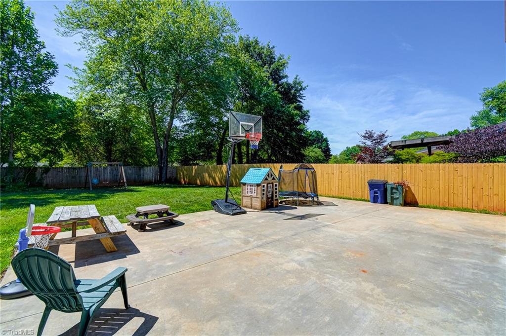 4210 Briarcliffe Road Northwest Winston-Salem, NC 27106 - Photo 38 of 43