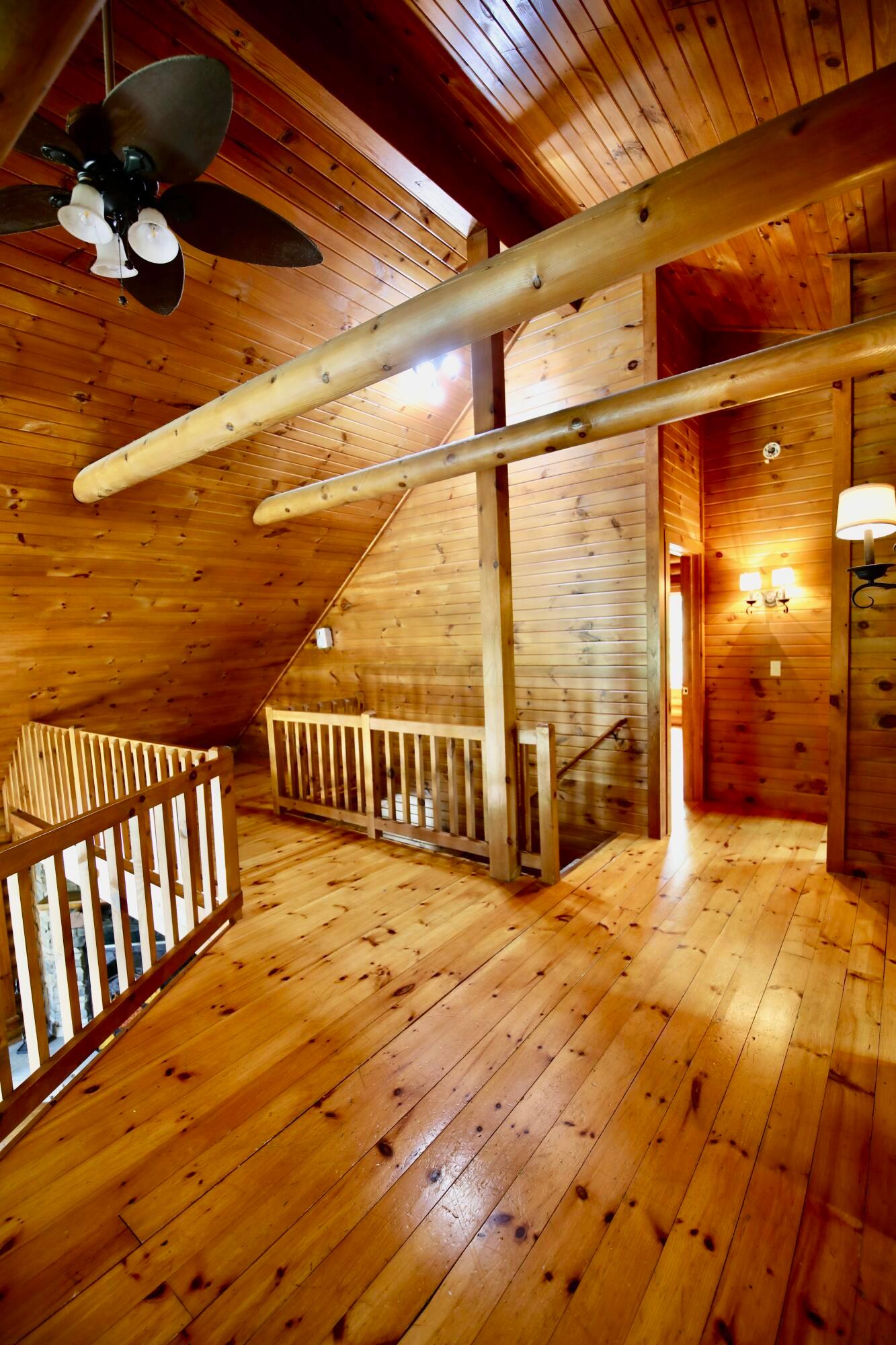 538 Armstrong Road Delaware, OH 43015 - Photo 42 of 109 loft/balcony area