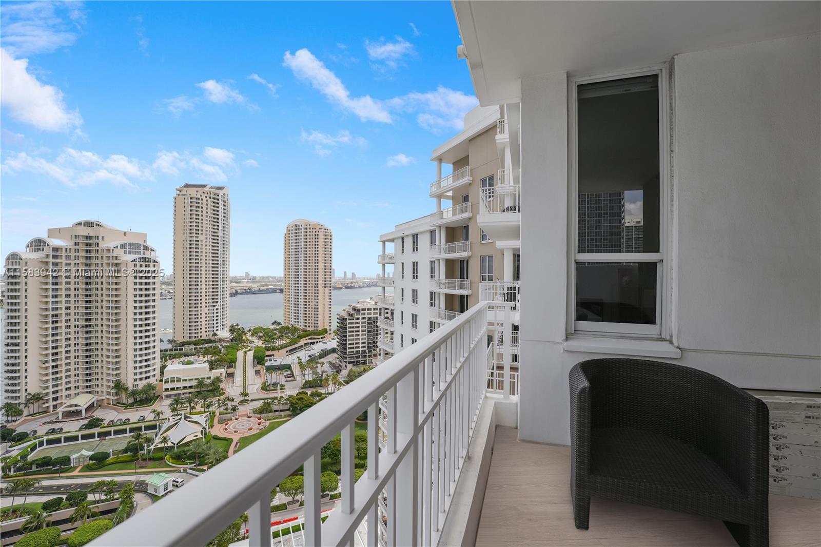 701 Brickell Key Boulevard, Unit LPH06 Miami, FL 33131 - Photo 44 of 50