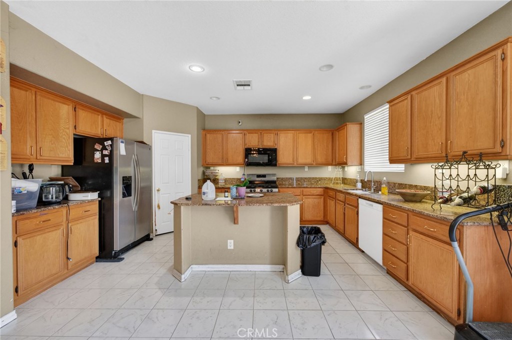 31544 Borega Road Murrieta, CA 92563 - Photo 13 of 48
