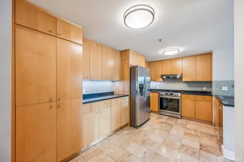 $1,050,000 | 1388 Gough Street, Unit 406, San Francisco, CA 94109
