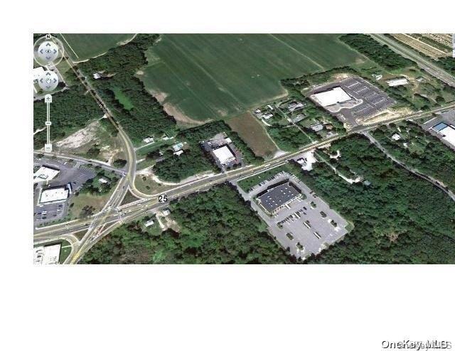 52 Main Road Riverhead, NY 11901 - Photo 4 of 13 a picture of city view