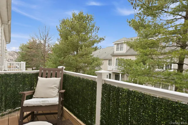 $699,999 | 1708 Half Moon Bay Drive, Croton-on-Hudson, NY 10520