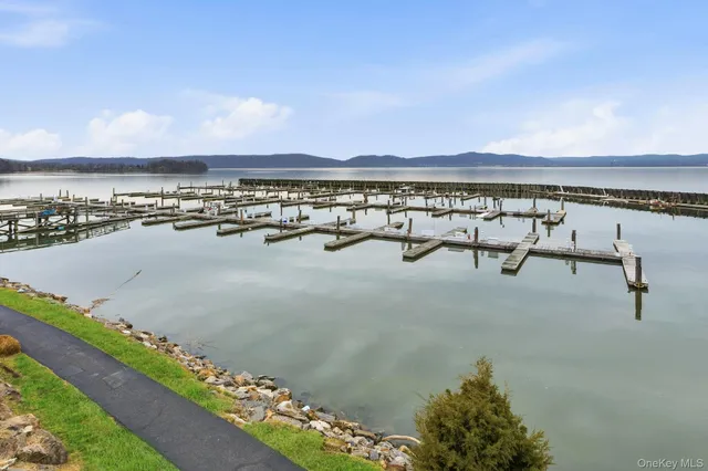 $699,999 | 1708 Half Moon Bay Drive, Croton-on-Hudson, NY 10520