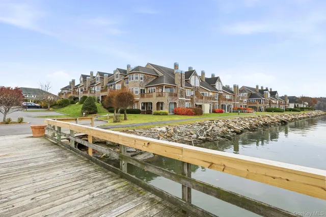 $699,999 | 1708 Half Moon Bay Drive, Croton-on-Hudson, NY 10520