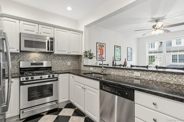 $699,999 | 1708 Half Moon Bay Drive, Croton-on-Hudson, NY 10520