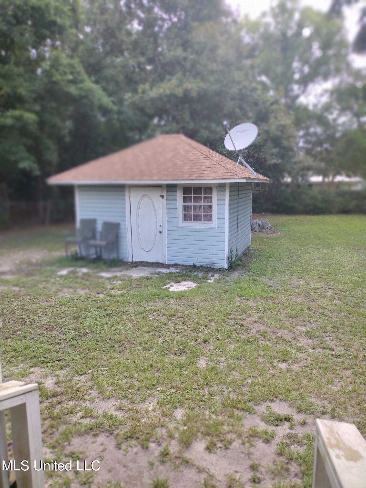 528 Perry Place Gulfport, MS 39507 - Photo 48 of 49 E437B387-9E03-4C8E-BE56-A86D7C9406FA
