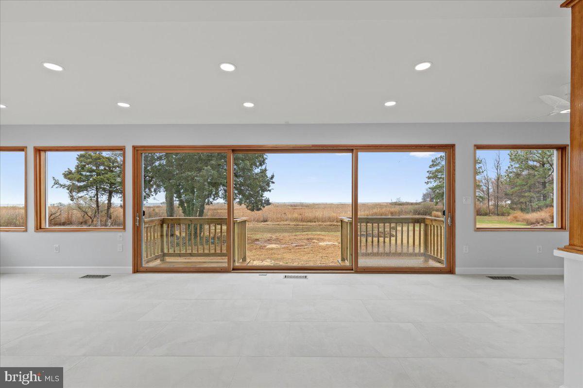 1345 Ellicott Avenue Churchton, MD 20733 - Photo 7 of 51 Living room