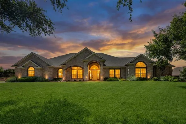 $750,000 | 128 Rim Rock Road, Aledo, TX 76008