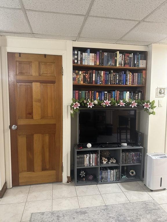 907 Beacon Street, Unit 1 Boston, MA 02215 - Photo 10 of 16