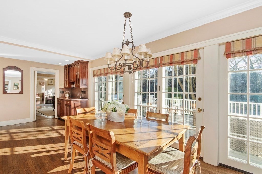 17 Old England Road Newton, MA 02467 - Photo 13 of 32