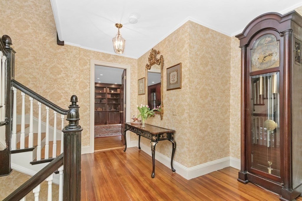 17 Old England Road Newton, MA 02467 - Photo 14 of 32