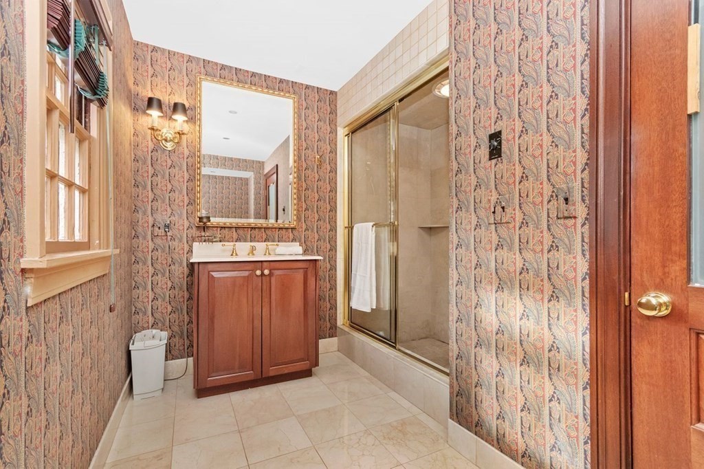 17 Old England Road Newton, MA 02467 - Photo 18 of 32