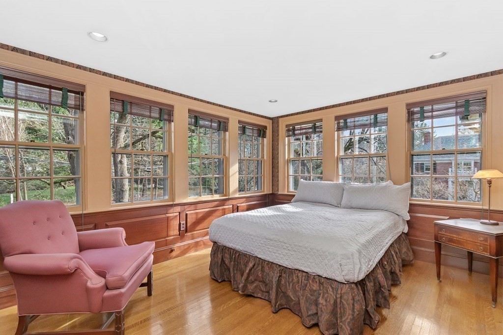 17 Old England Road Newton, MA 02467 - Photo 19 of 32