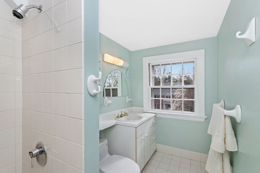 17 Old England Road Newton, MA 02467 - Photo 26 of 32