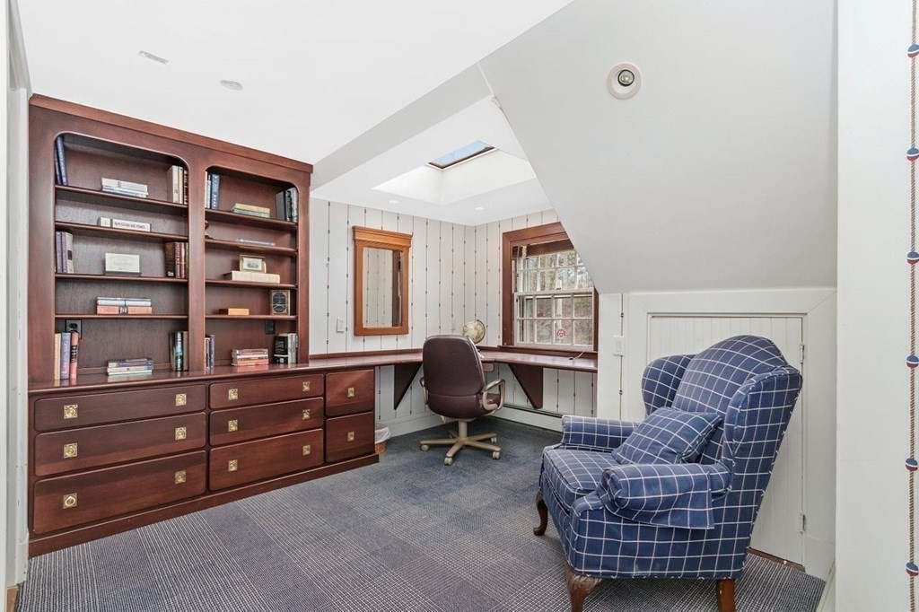 17 Old England Road Newton, MA 02467 - Photo 27 of 32
