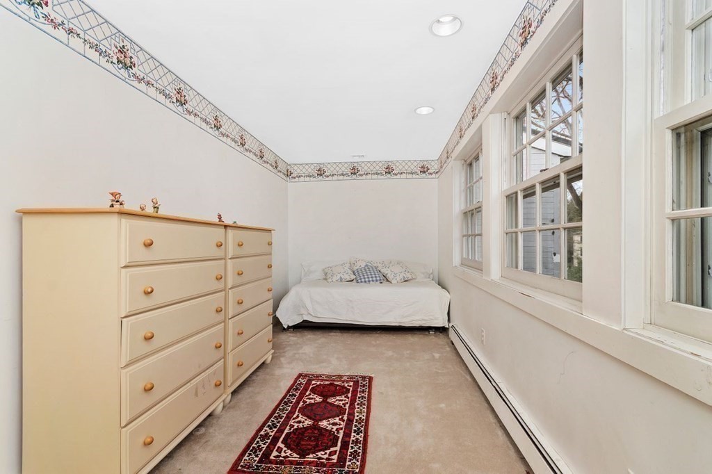 17 Old England Road Newton, MA 02467 - Photo 29 of 32