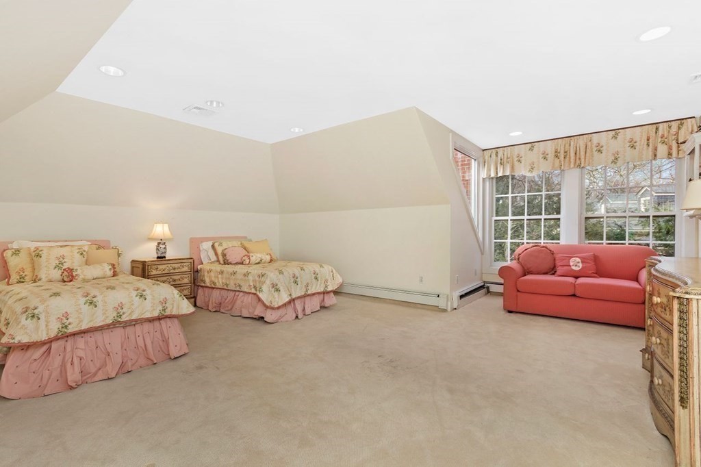 17 Old England Road Newton, MA 02467 - Photo 30 of 32