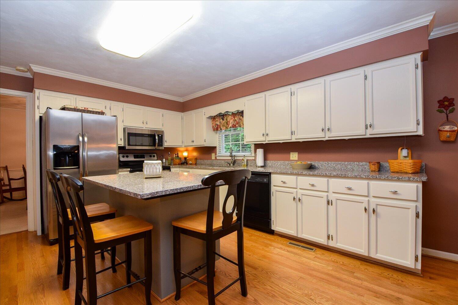 5448 Highfields Road Roanoke, VA 24018 - Photo 12 of 41 12-5448 Highfields-12