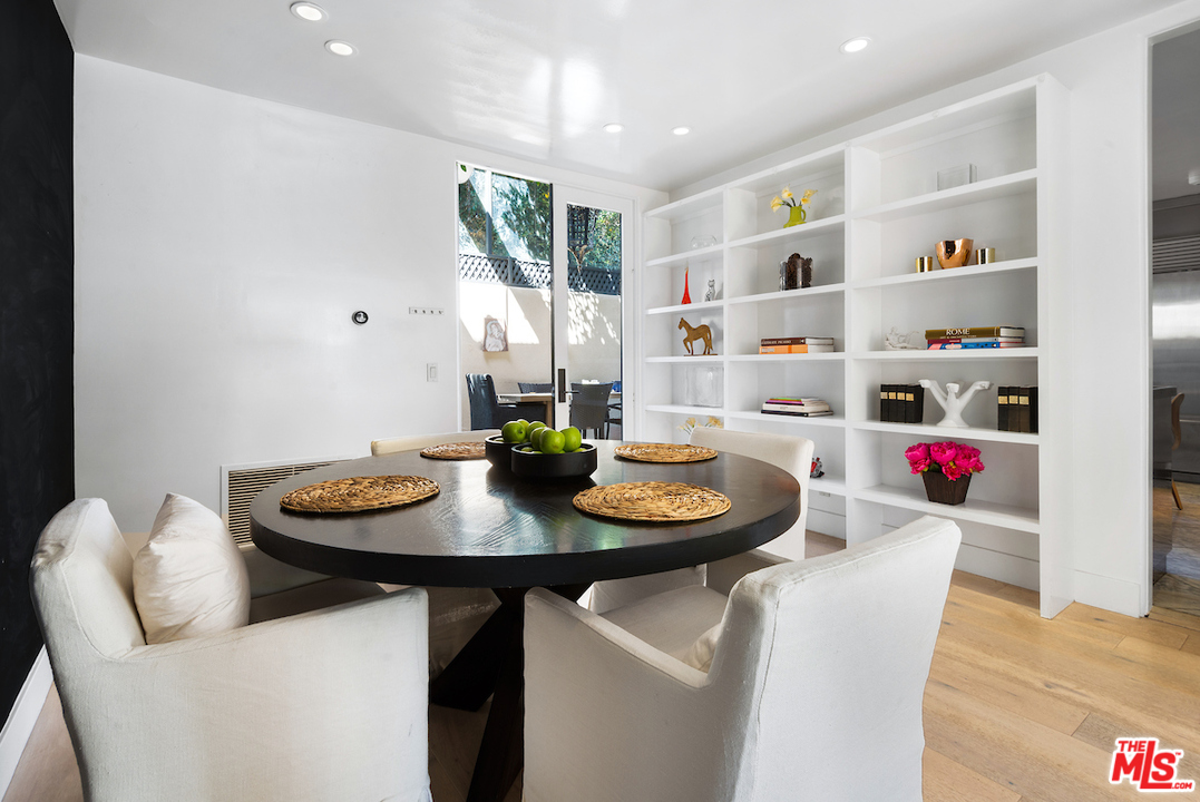 9329 Doheny Road Beverly Hills, CA 90210 - Photo 14 of 44