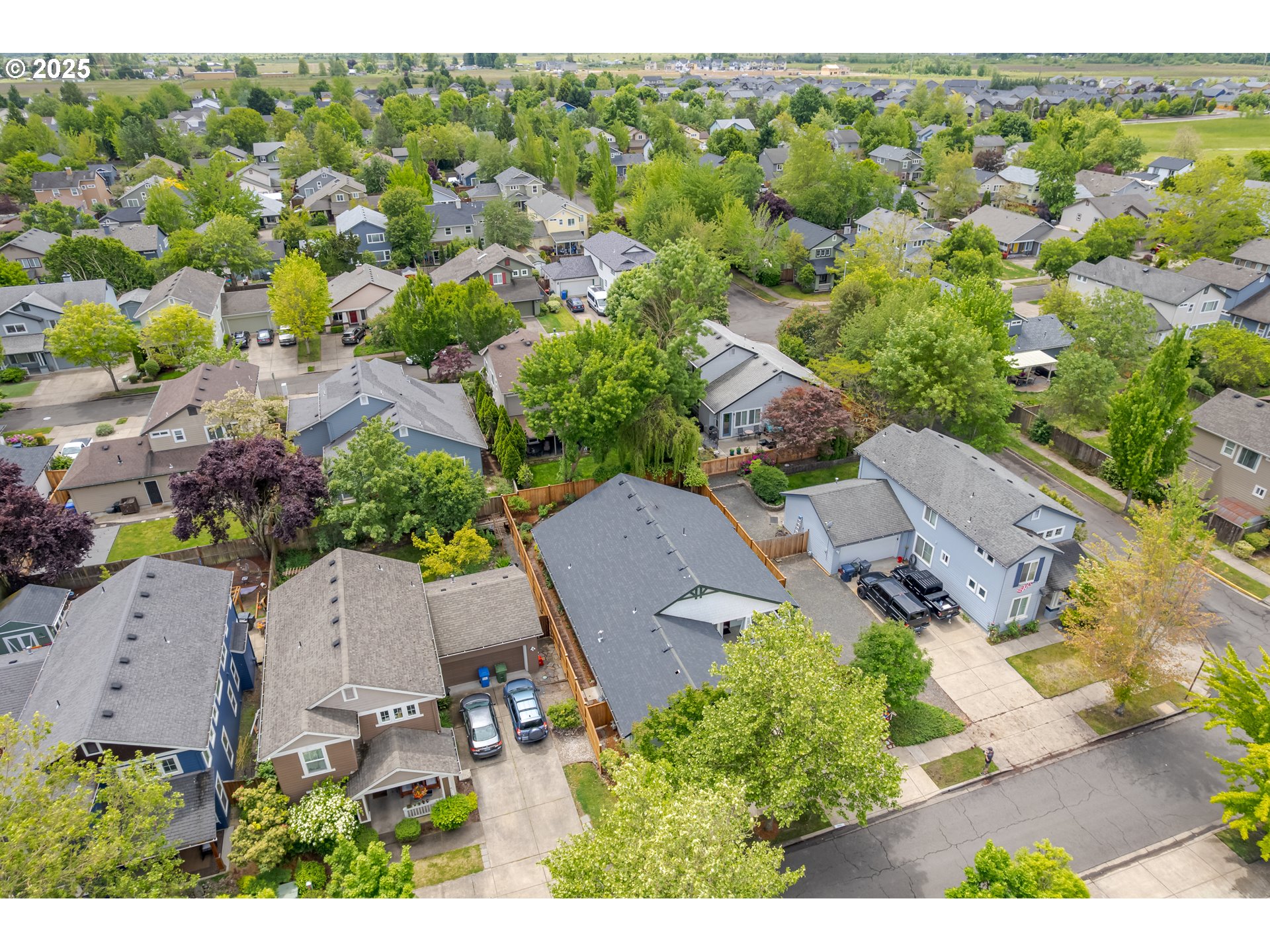 5470 Jeffrey Way Eugene, OR 97402 - Photo 45 of 48 an aerial view of a