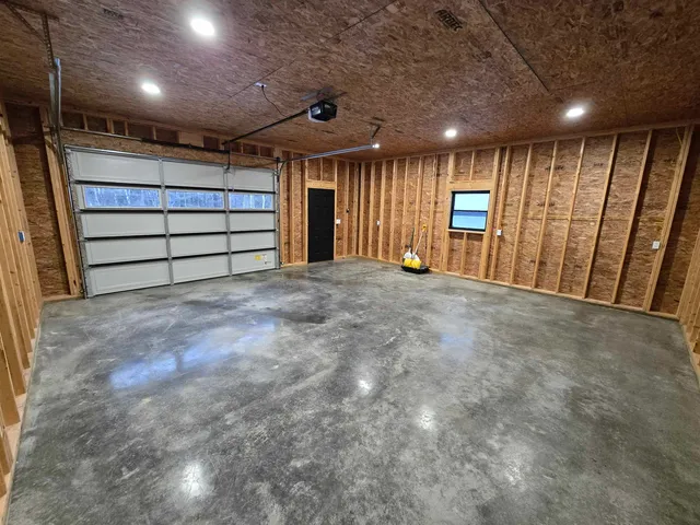 $529,000 | 219 Emzaga Drive, Williamstown, VT 05679