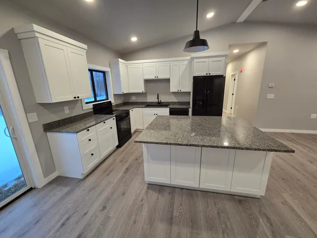 $529,000 | 219 Emzaga Drive, Williamstown, VT 05679