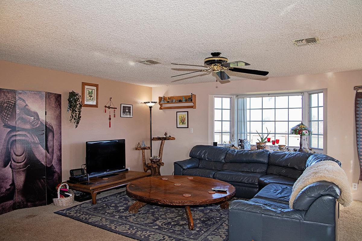 2412 Robinson Road Grants Pass, OR 97527 - Photo 5 of 25 Additional Photo