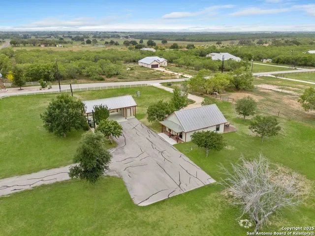 $449,000 | 14830 Farm To Market 1346, St. Hedwig, TX 78152
