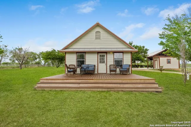 $449,000 | 14830 Farm To Market 1346, St. Hedwig, TX 78152