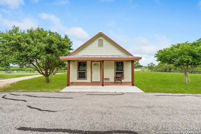 $449,000 | 14830 Farm To Market 1346, St. Hedwig, TX 78152