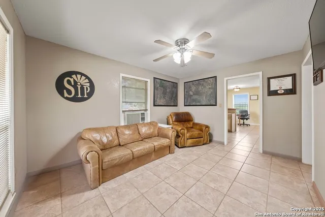 $449,000 | 14830 Farm To Market 1346, St. Hedwig, TX 78152