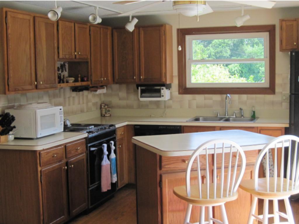 43 Chester Road Derry, NH 03038 - Photo 4 of 14