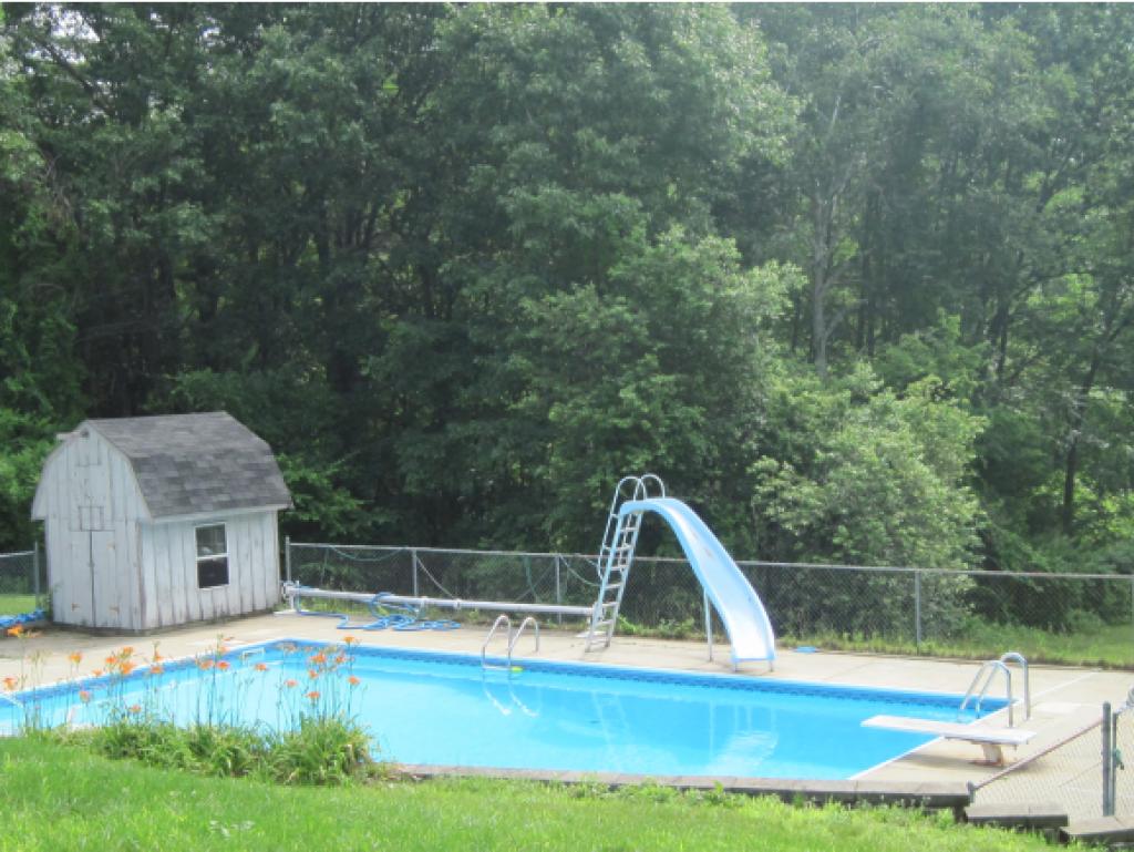 43 Chester Road Derry, NH 03038 - Photo 10 of 14
