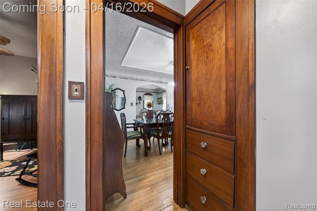 486 West Iroquois Road Pontiac, MI 48341 - Photo 18 of 56 Gallery Image 18