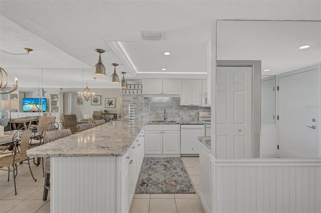6480 Midnight Pass Road, Unit 612 Sarasota, FL 34242 - Photo 19 of 65 Gallery Image 19